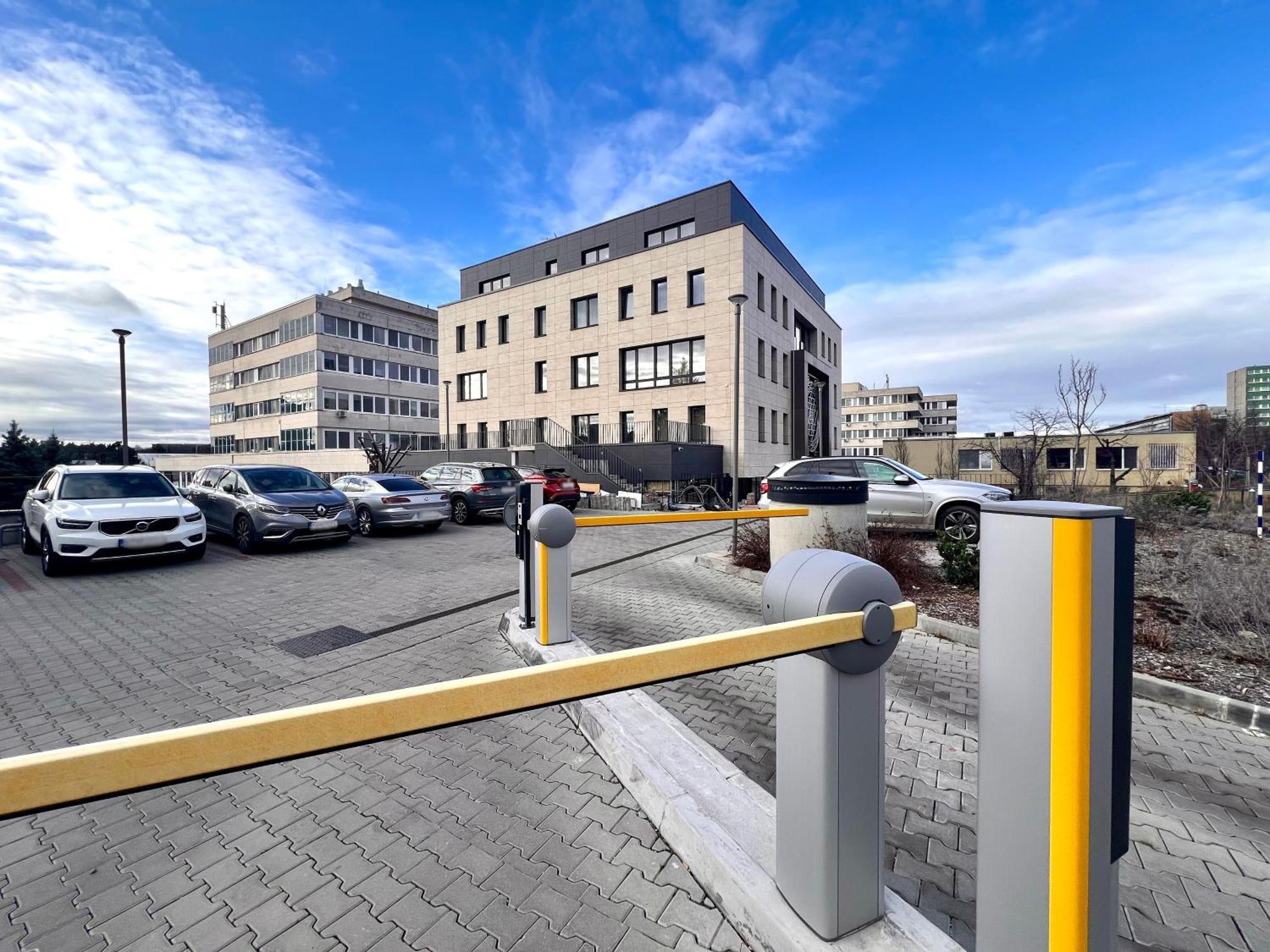 Raj Zdravia Hotel Bratislava Exterior photo